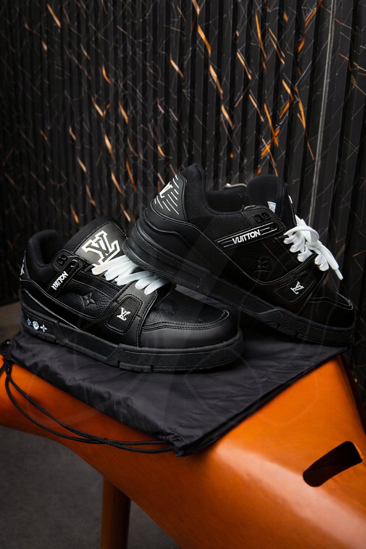 TENIS LV TOTAL BLACK